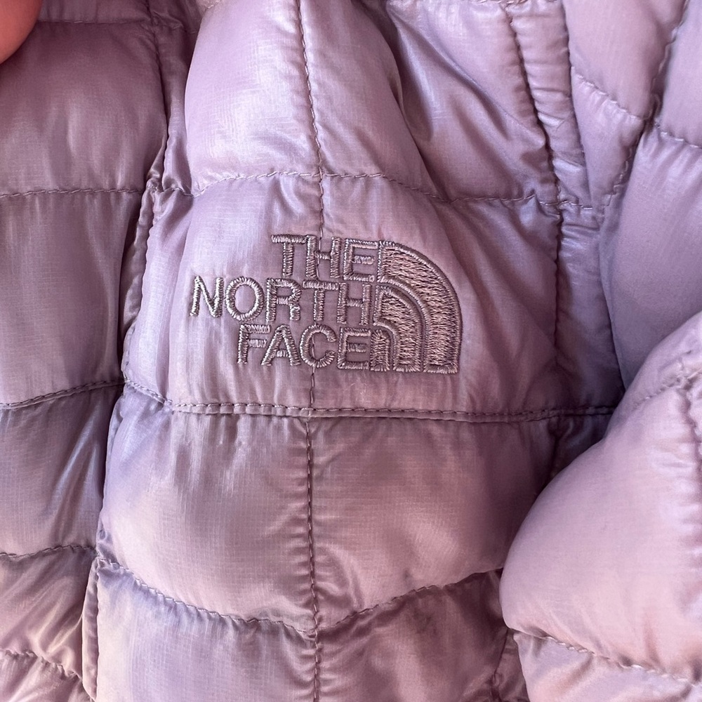 Lavender north face thermoball quilted jacket
